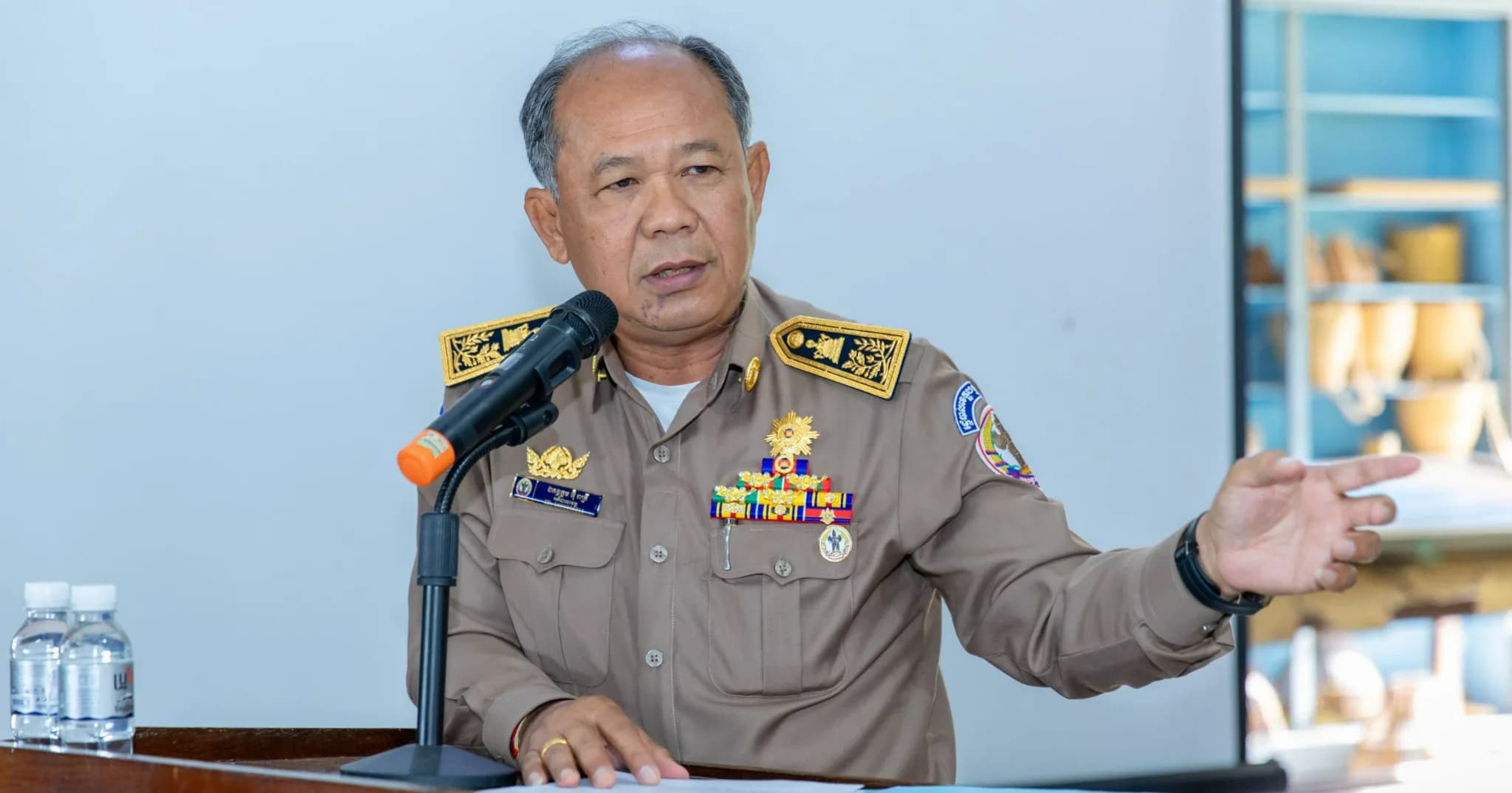 ឯកឧត្ដម អ៊ុំ រាត្រី អញ្ជេីញជាអធិបតីភាព ផ្សព្វផ្សាយ ព្រះរាជក្រឹត្យស្តីពីលក្ខន្តិកៈដោយឡែក នៃអង្គគ្រូបង្រៀន ដល់បុគ្គលិកអប់រំនៅមូលដ្ឋានគ្រឹះស្ថានសិក្សាសាធារណៈ នៅស្រុកមង្គលបូរី