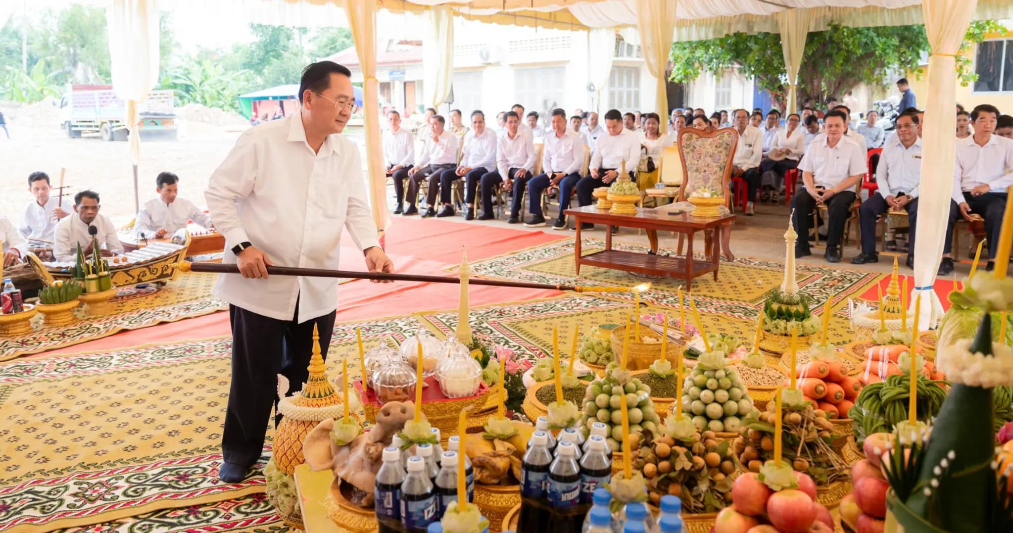 ឯកឧត្តម សុខ លូ បានអញ្ជើញចូលរួមក្នុងពិធីក្រុងពាលីបួងសួងសុំសេចក្តីសុខ និងបញ្ចុះបឋមសិលាសាងសង់អគាររដ្ឋបាលសាលាស្រុកសង្កែ