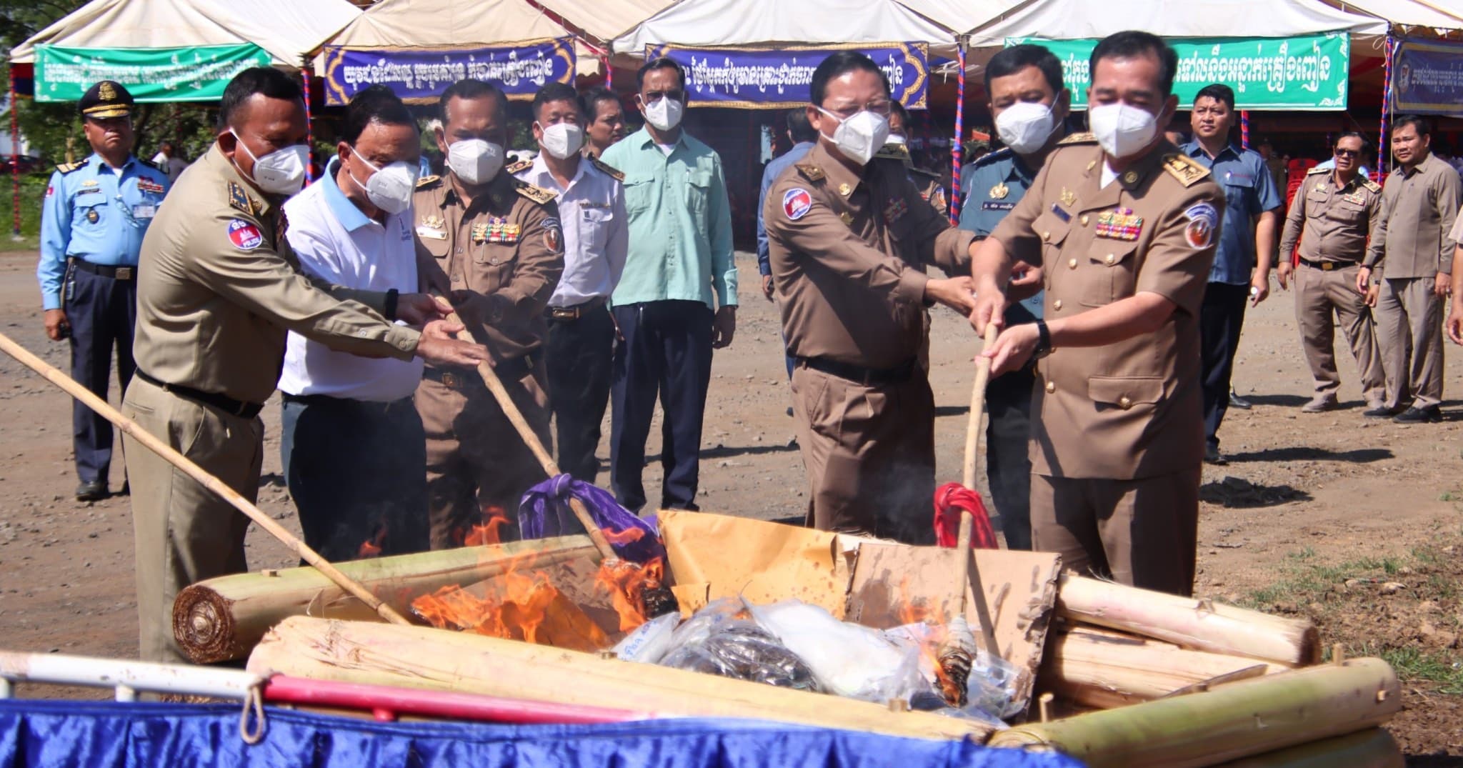 រដ្ឋបាលខេត្តកំពង់ចាម ប្រារព្ធទិវាអន្តរជាតិប្រយុទ្ធប្រឆាំងគ្រឿងញៀន និងដុតកម្ទេចសារធាតុញៀនជិត ១២គីឡូក្រាម