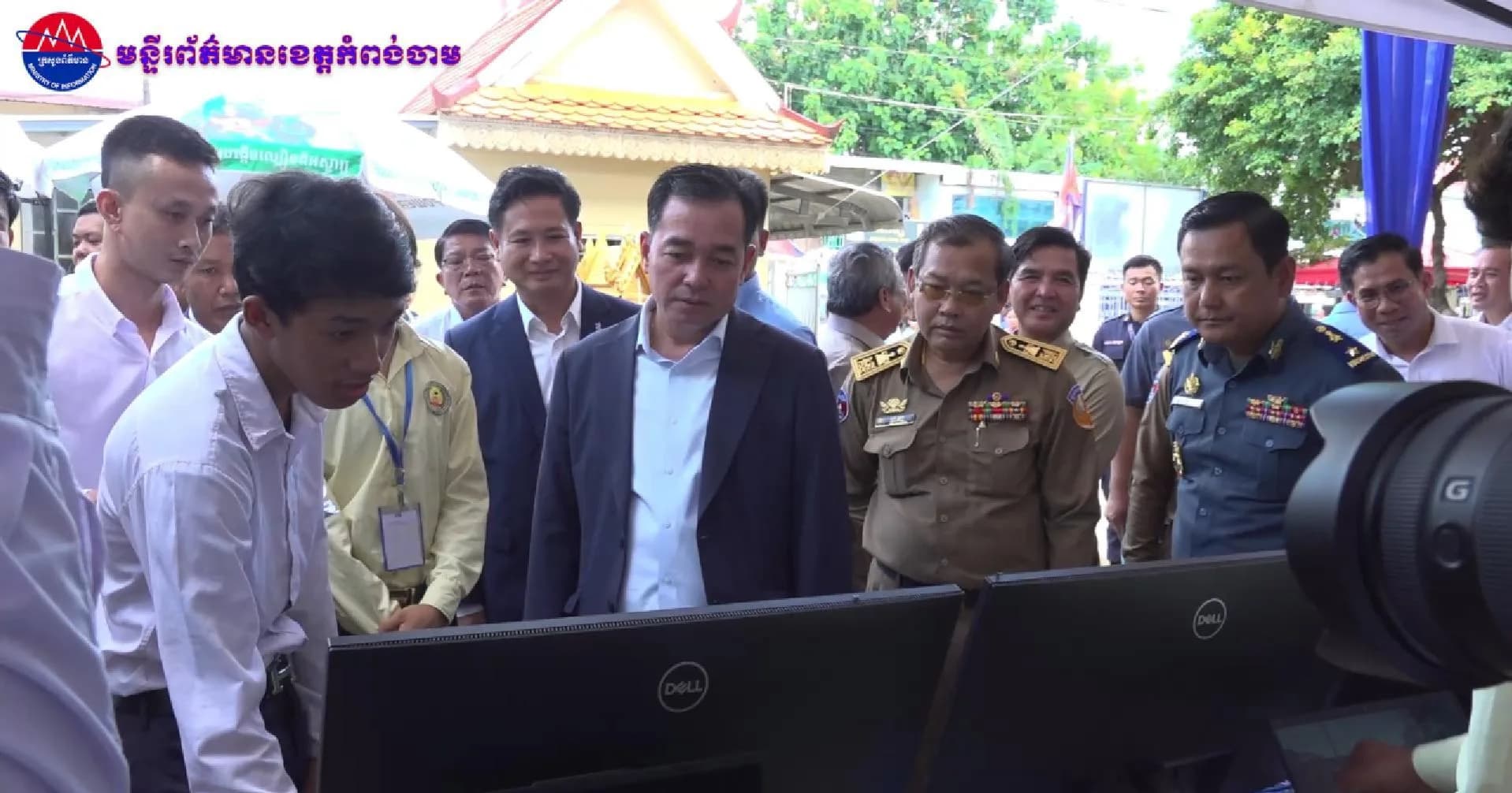 (វិដេអូ)ឯកឧត្តម អ៊ុន ចាន់ដា ស្នើឱ្យសហគ្រាស និងគ្រឹះស្ថាននានា បន្តសហការផ្តល់ឱកាស ដល់សិស្ស-និស្សិត TVET ចុះហាត់ការដើម្បីឆ្លើយតបតម្រូវការទីផ្សារការងារ