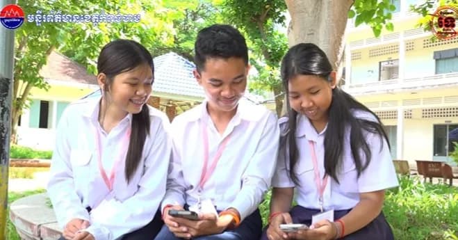 សារដាស់តឿនពីយុវជន ផាន់ លីវ៉ាន់ សិស្សវិទ្យាល័យព្រះសីហនុ ដល់យុវជនដទៃទៀត ឱ្យចេះពិចារណានិងផ្ទៀងផ្ទាត់ព័ត៌មានលើបណ្ដាញសង្គមមុននឹងជឿឬចែករំលែកដើម្បីកុំឱ្យចាញ់បោកព័ត៌មានក្លែងក្លាយ