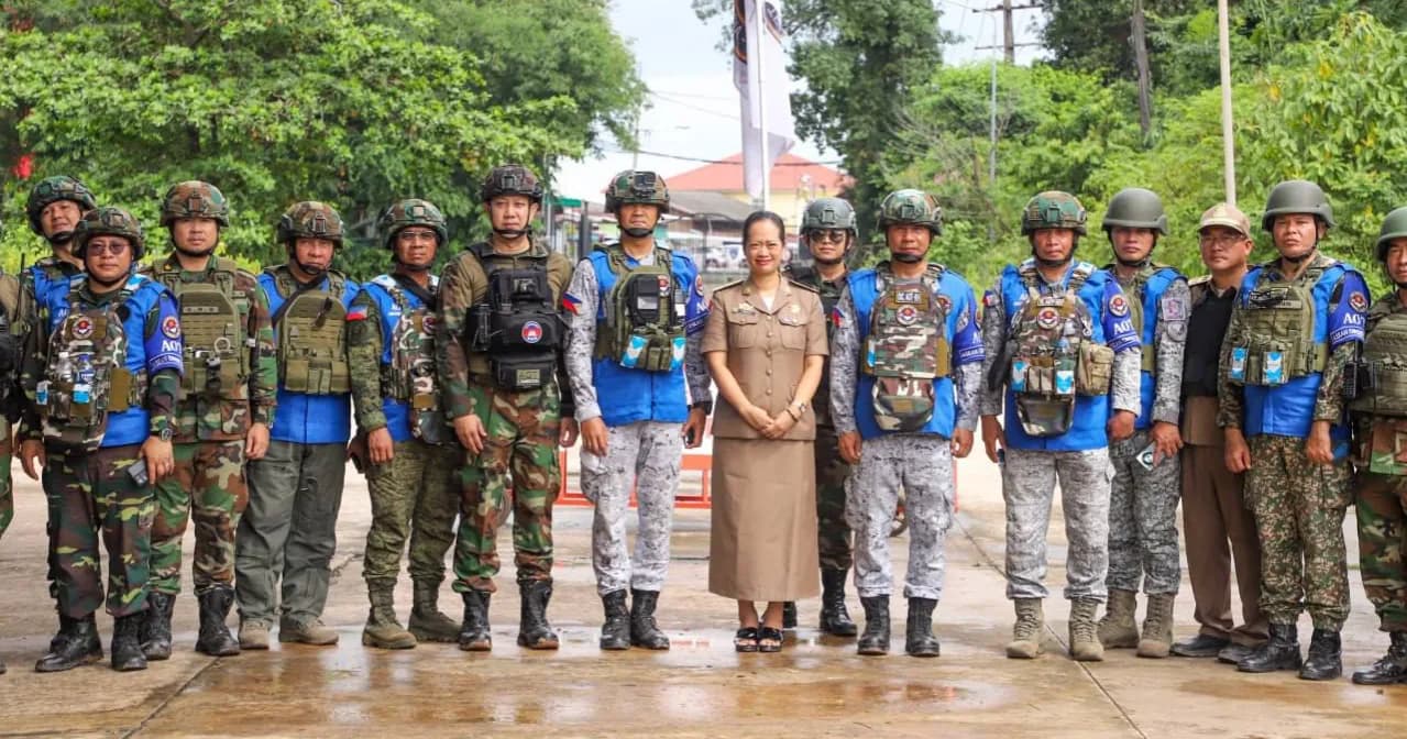 AOT ចុះសង្កេតការណ៍ផ្ទៀងផ្ទាត់ និងរាយការណ៍អំពីស្ថានភាពតាមបណ្តោយព្រំដែនកម្ពុជា-ថៃ នៅច្រកទ្វារព្រំដែនអន្តរជាតិចាំយាម ដើម្បីធានាការអនុវត្តបទឈប់បាញ់រវាងប្រទេសទាំងពីរ